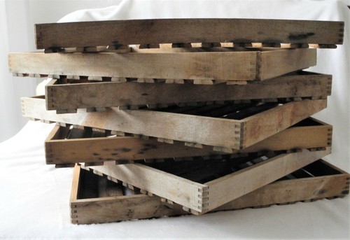 Vtg slatted wooden trays - 7x,